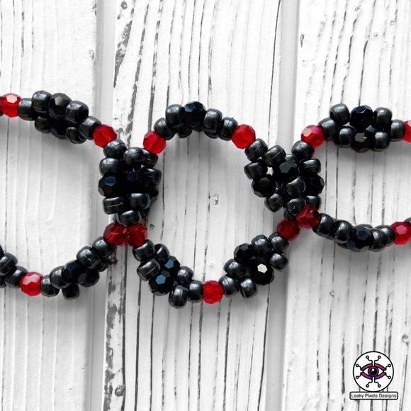 Dracula Vampire Perler Necklace - Picture 3 of 4